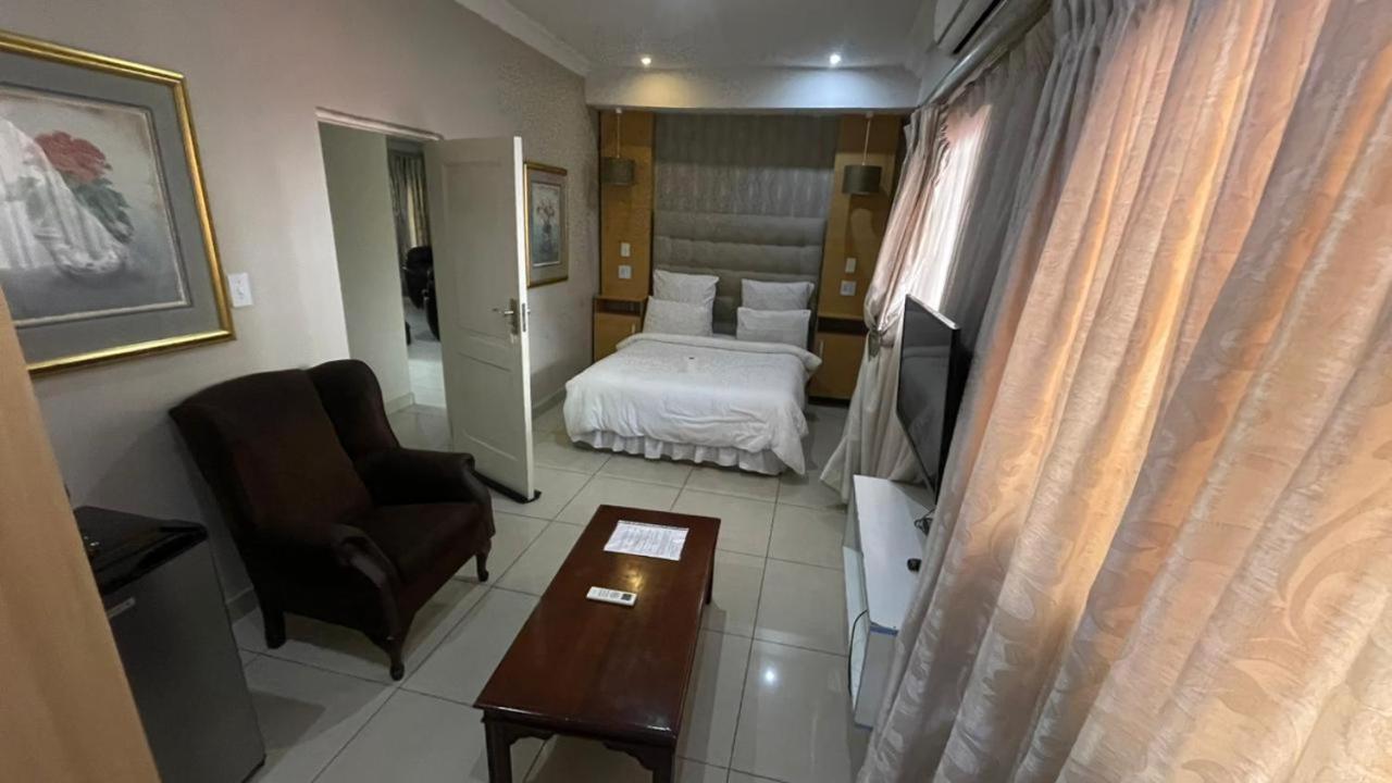 Ramata Guest House Pretoria Bagian luar foto